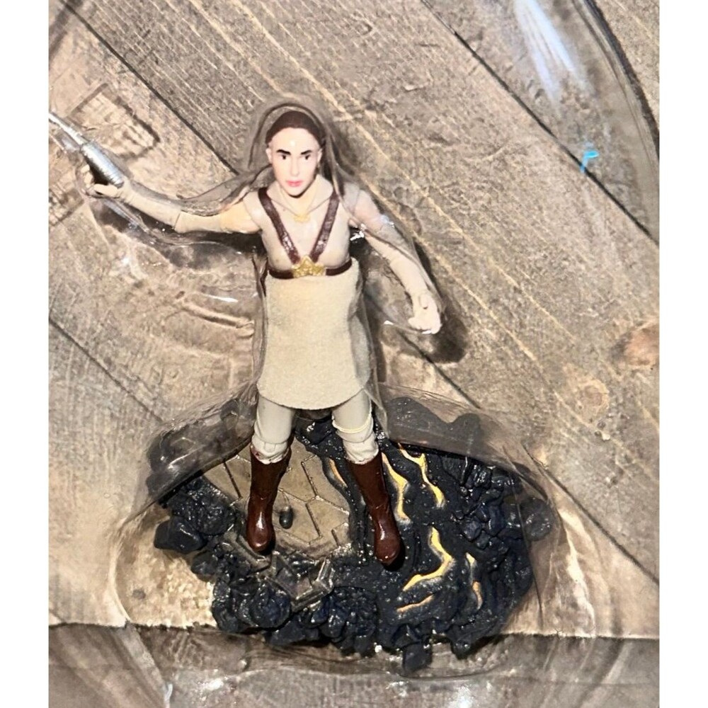 2004 Hasbro Star Wars Padme PREGNANT Republic Senator Revenge of the Sith